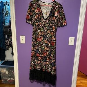 Elegant Floral Midi Dress in Black and Multicolor